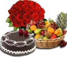 4 kg Fruit 20 flowers and 1 pound cake